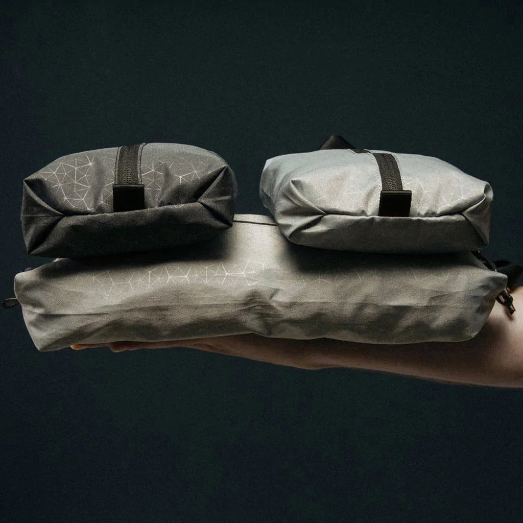 Carry Essentials Packing Cubes (1x large & 2x small set)