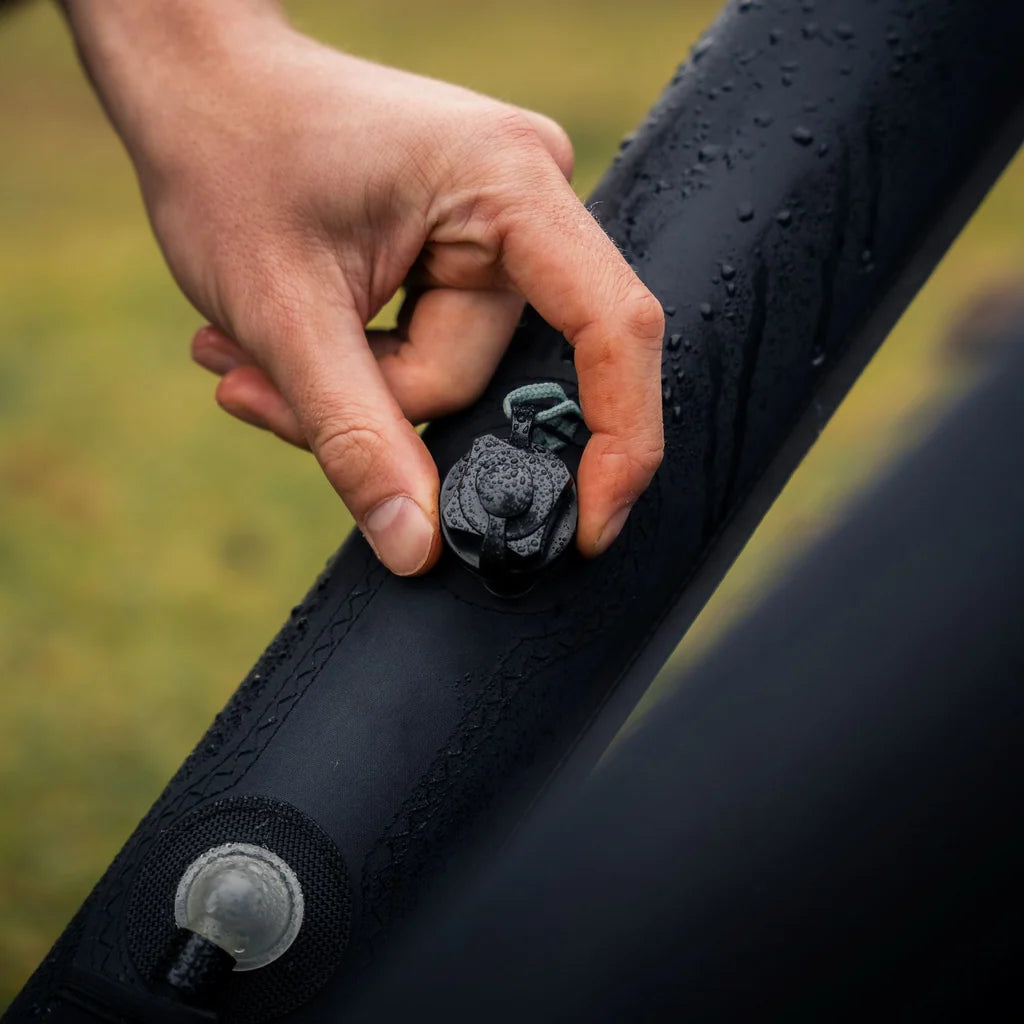 BACKDOOR 3-SEASON BLACK / CASTLEROCK